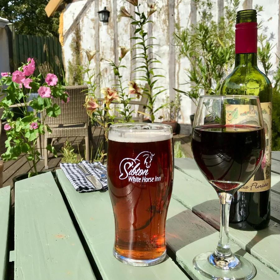 Sibton White Horse Inn Саксмундхэм Экстерьер фото